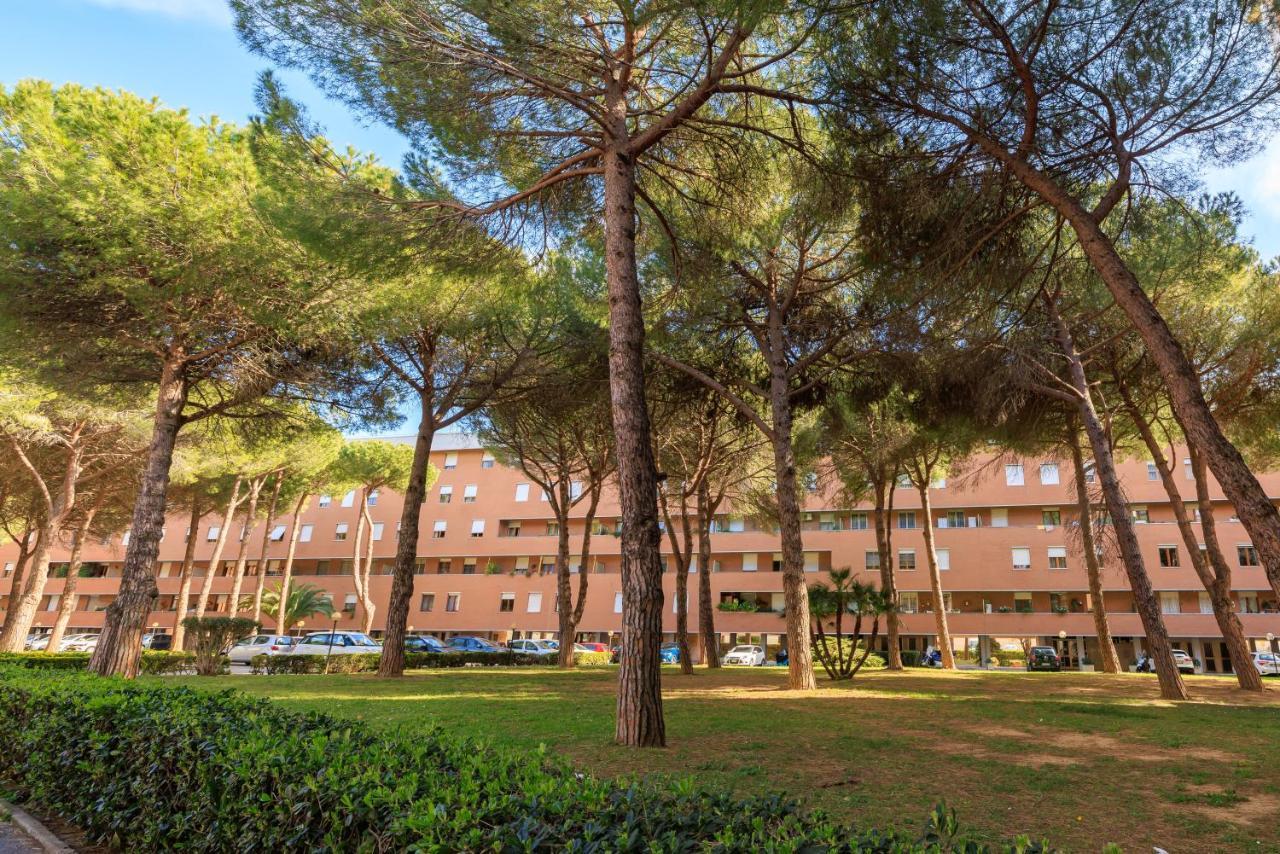 L' Essenziale Apartment Ливорно Екстериор снимка