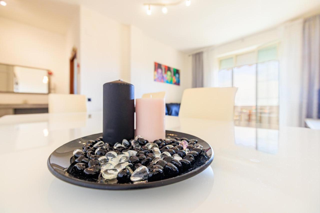 L' Essenziale Apartment Ливорно Екстериор снимка