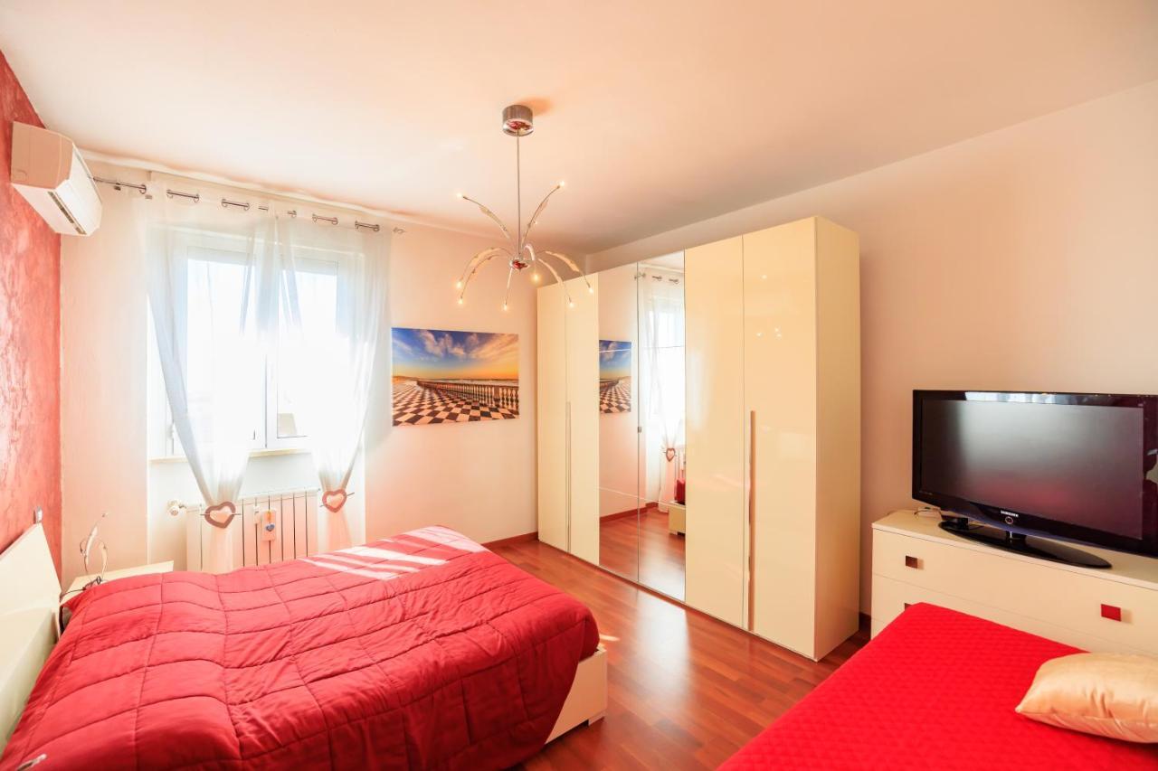 L' Essenziale Apartment Ливорно Екстериор снимка
