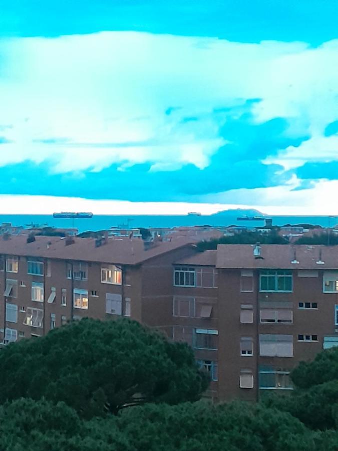 L' Essenziale Apartment Ливорно Екстериор снимка