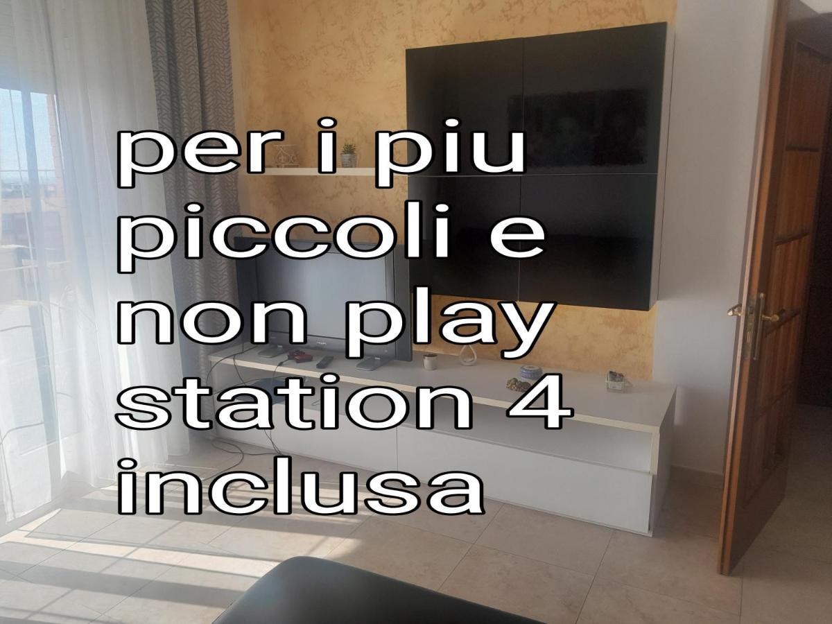 L' Essenziale Apartment Ливорно Екстериор снимка